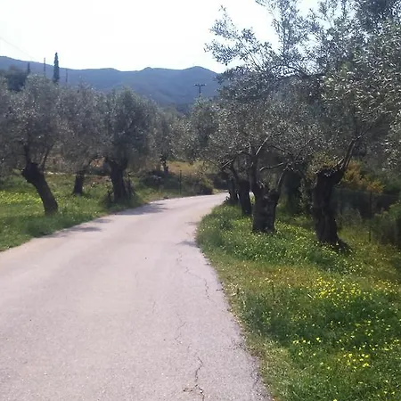 Сasa de vacaciones Trizinia View Galatás