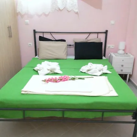 Holiday home Trizinia View *