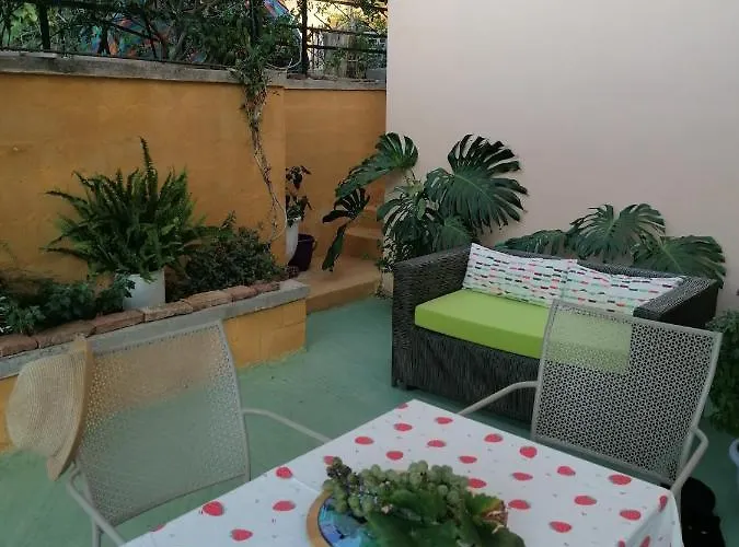 بيت للعطل Trizinia View