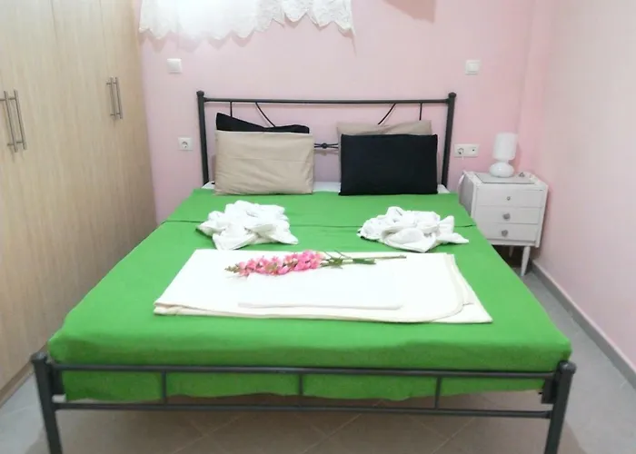 Semesterbostad Trizinia View *